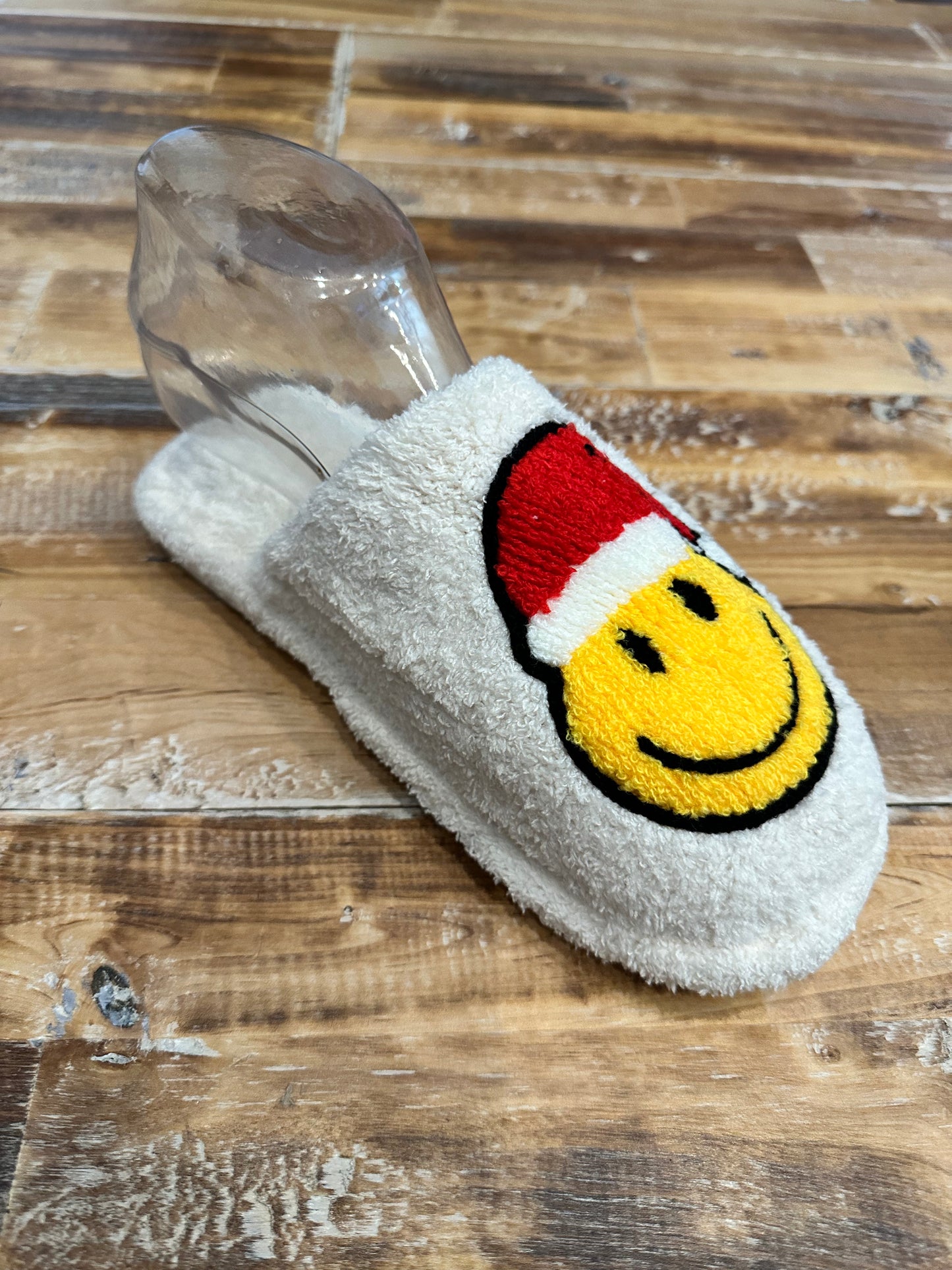 ComfyLuxe Smiley Slippers- Santa