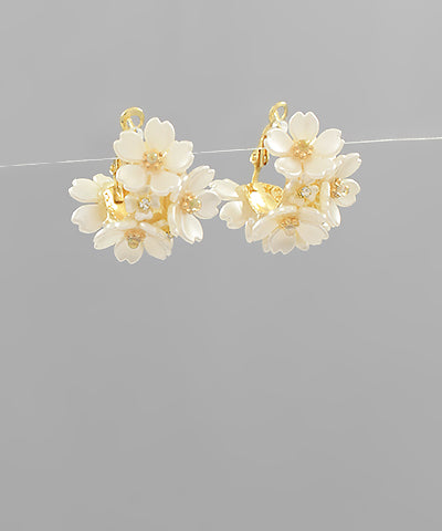 Poshture Finds Flower Covered Hoop