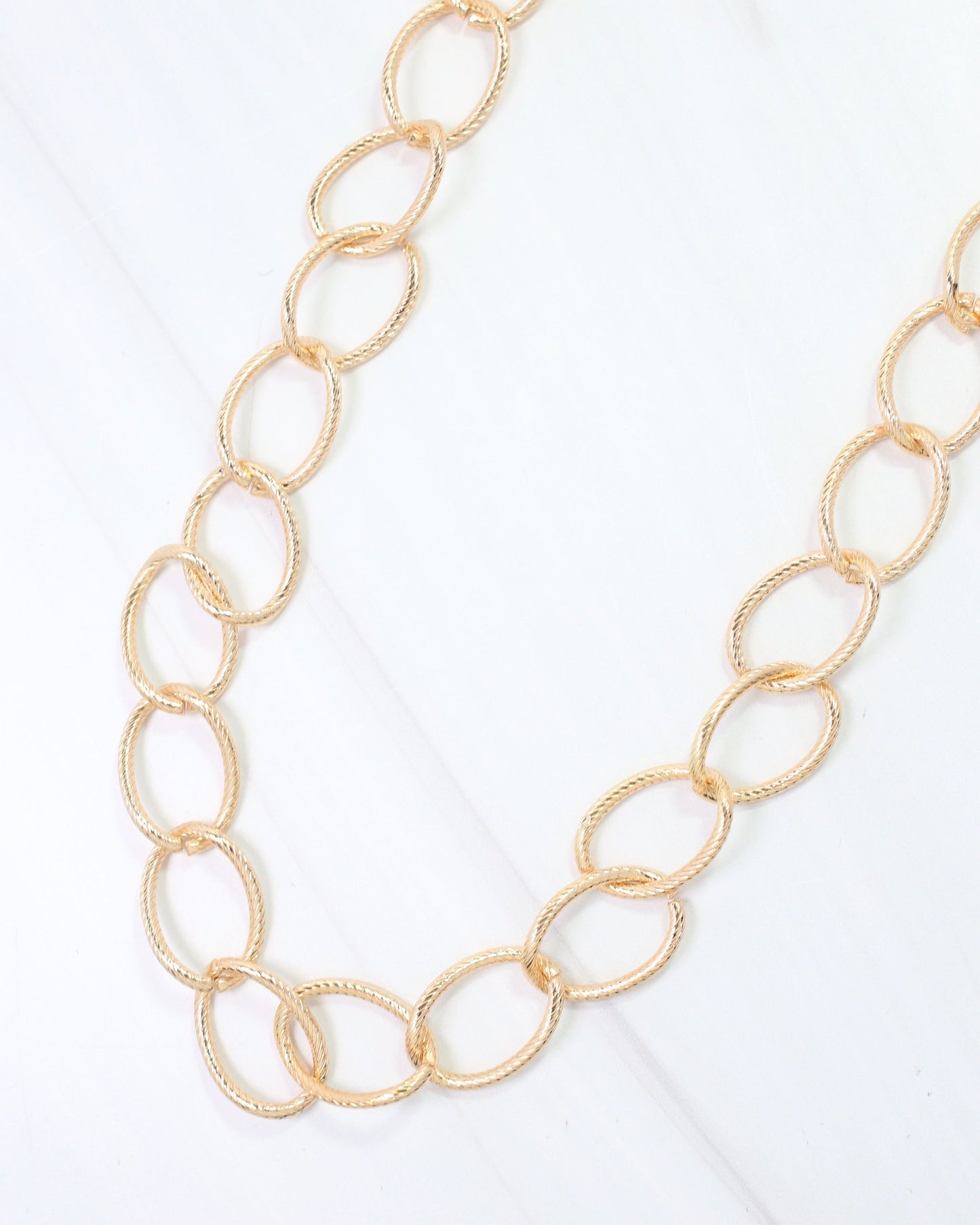 Greenwich Textured Chain Necklace