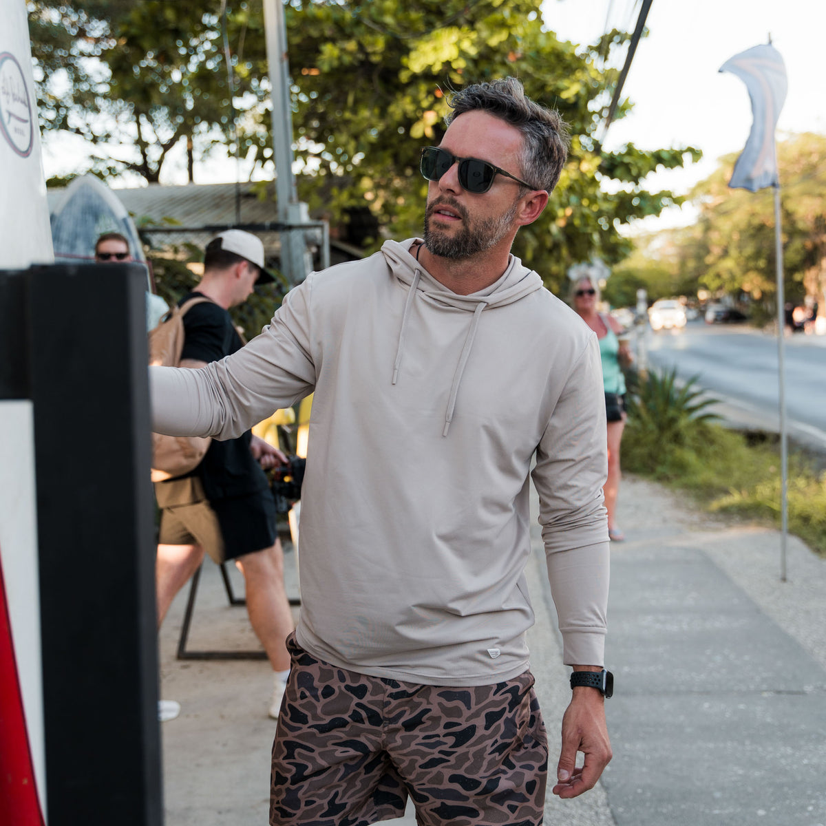 Burlebo Performance Hoodie-Sandstone