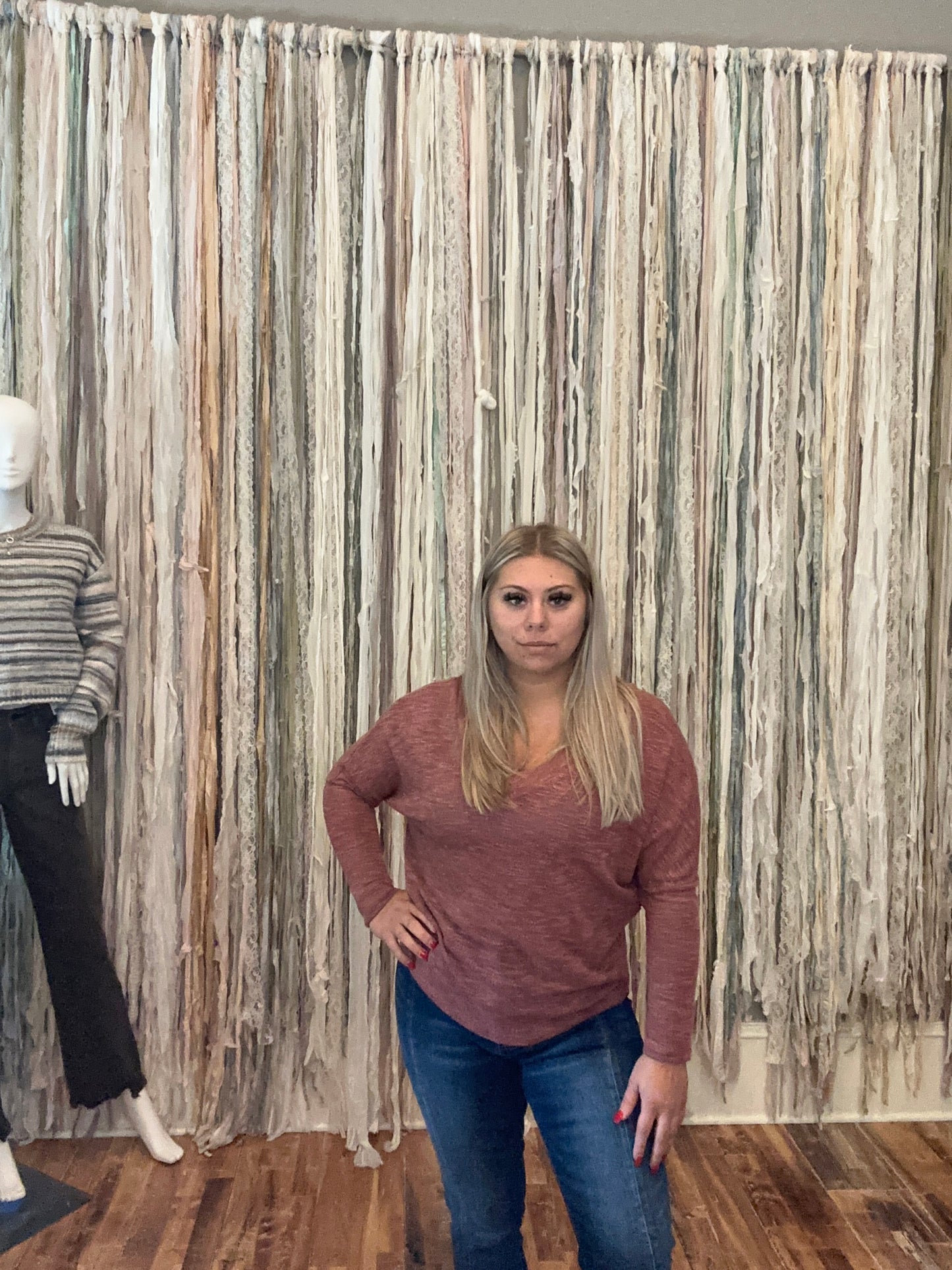 Slubby Low Gauge V-Neck Long Sleeve Top
