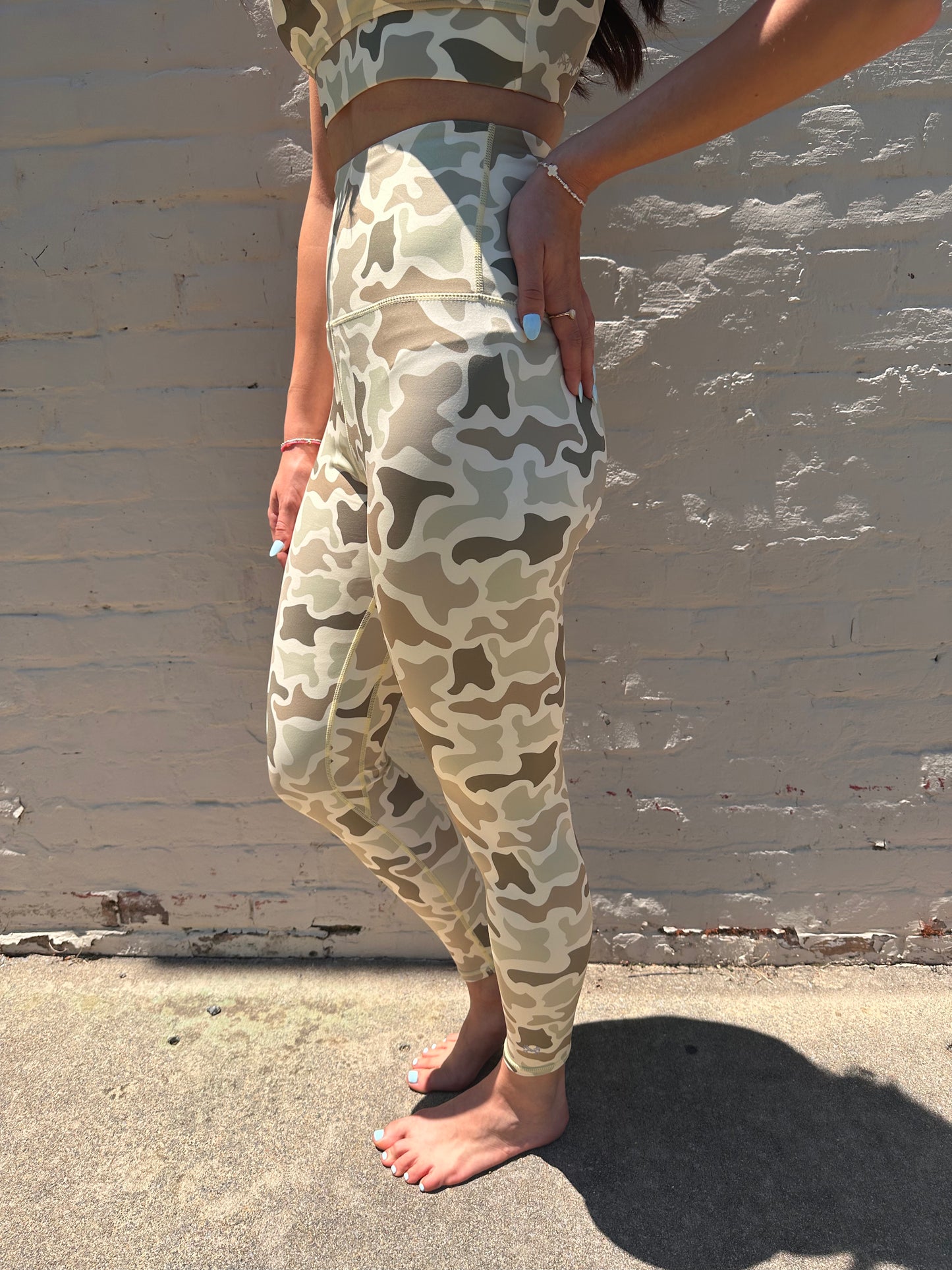 Limitless Leggings- Oasis Camo