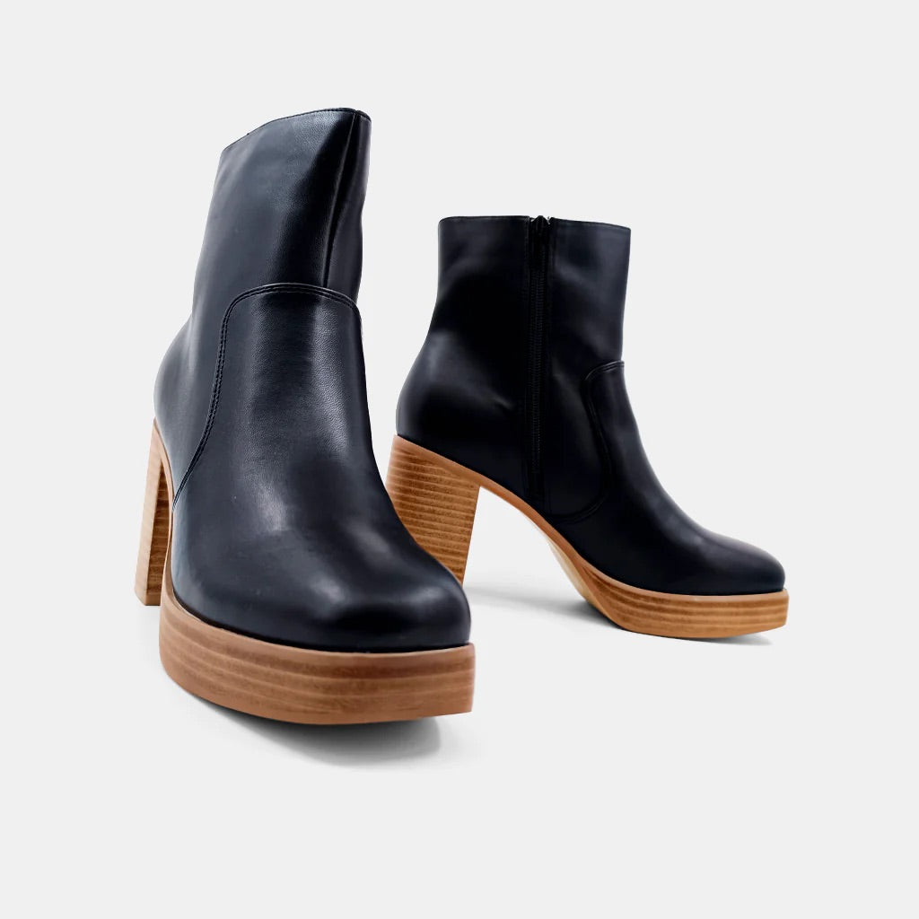 Shu Shop Vernita Ankle Boot in Black