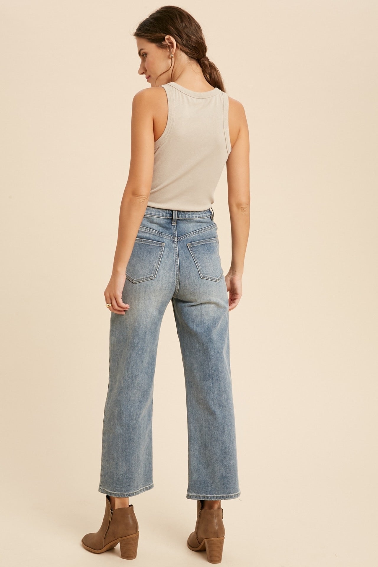 Wishlist® Crew Neck Ribbed Knit Tank Top