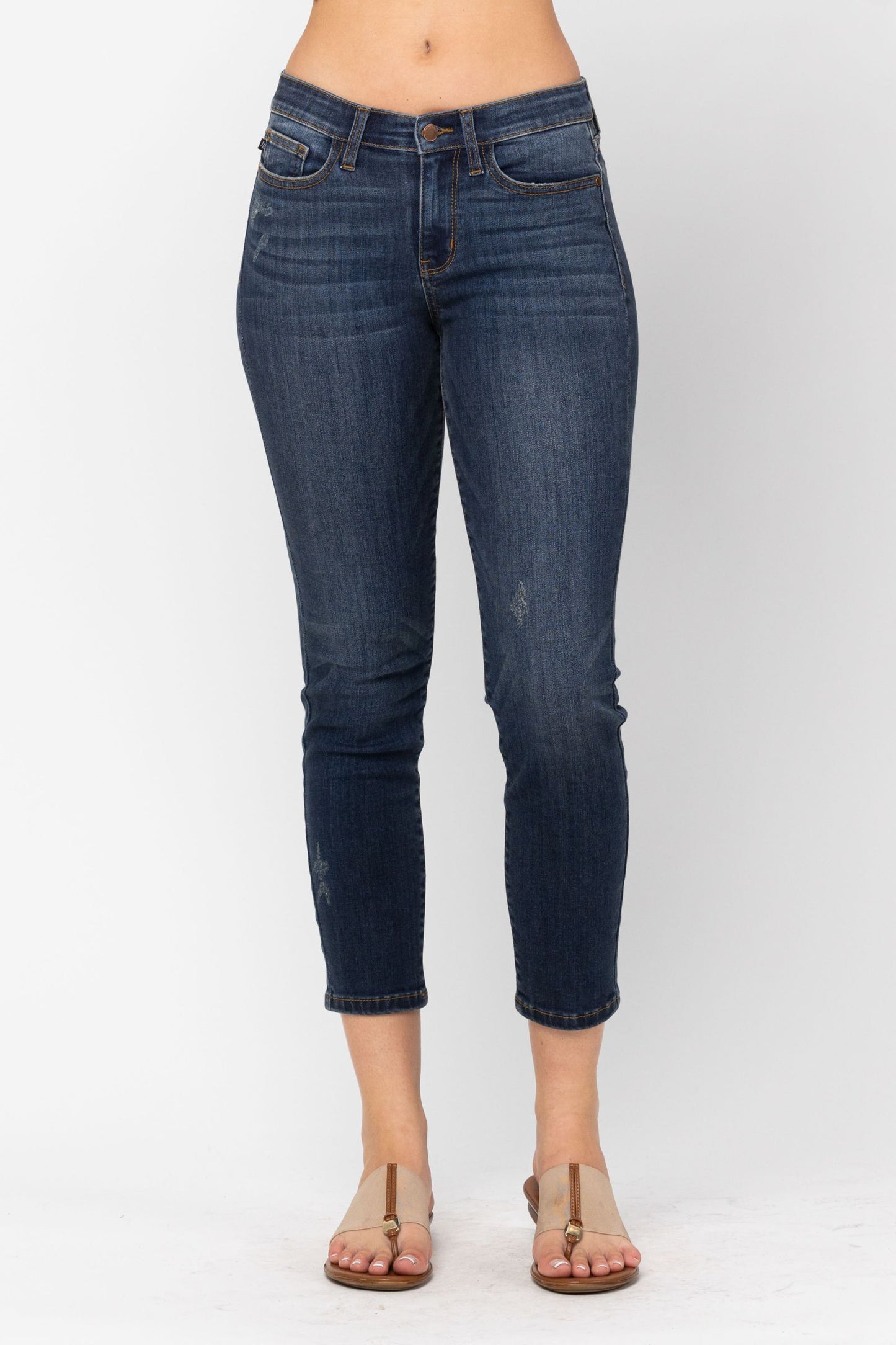 JUDY BLUE® MID-RISE CROPPED RELAXED FIT